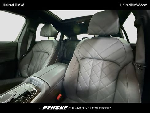 Used 2026 BMW X6 xDrive40i image 5