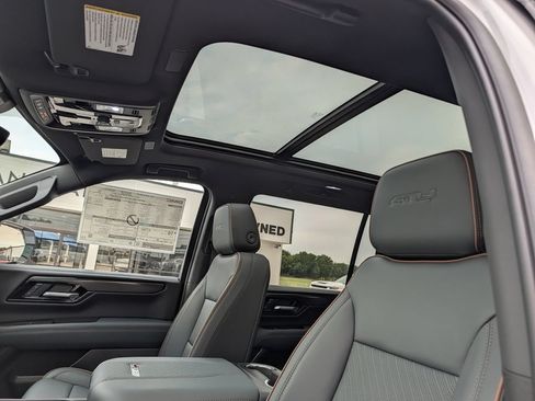 New 2026 GMC Yukon XL AT4 w/ AT4 Premium Package AWD/4WD image 27