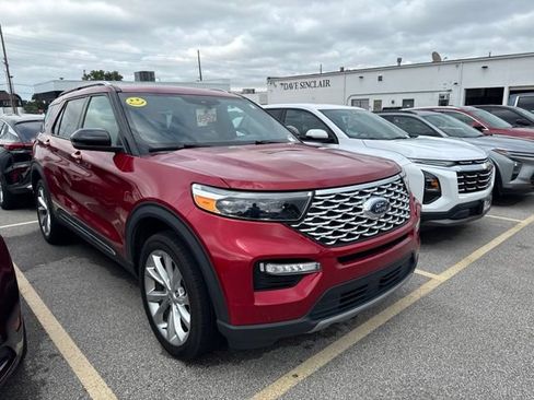 Used 2023 Ford Explorer Platinum w/ Premium Technology Package AWD/4WD image 4