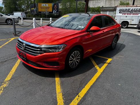 Used 2019 Volkswagen Jetta SE FWD image 3