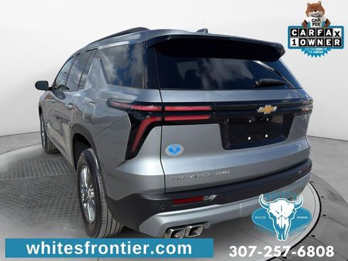 Used 2026 Chevrolet Traverse LT AWD/4WD image 8