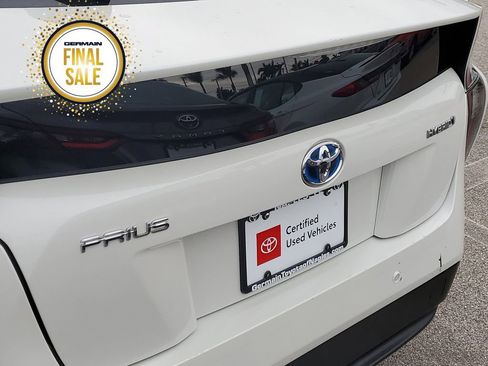 Certified 2018 Toyota Prius Two image 14