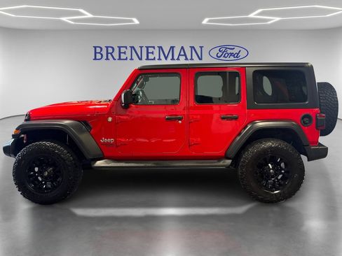 Used 2018 Jeep Wrangler Unlimited Sport S AWD/4WD image 9