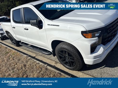 Used 2023 Chevrolet Silverado 1500 Custom image 1