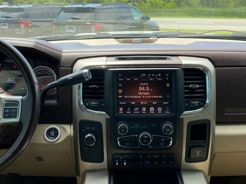 Used 2015 RAM 2500 Laramie w/ Convenience Group AWD/4WD image 26