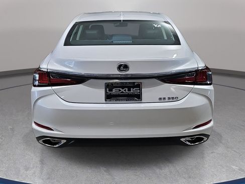 Used 2025 Lexus ES 350 FWD image 7