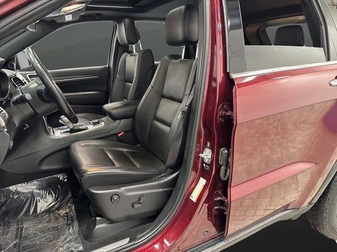 Used 2022 Jeep Grand Cherokee Limited image 4
