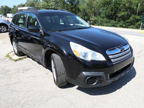 Used 2013 Subaru Outback 2.5i image 4