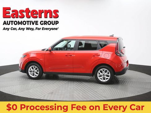 Used 2025 Kia Soul LX w/ LX Technology Package FWD image 61