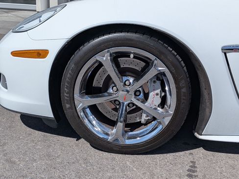 Used 2013 Chevrolet Corvette Grand Sport w/ 3LT Preferred Equipment Group RWD image 14