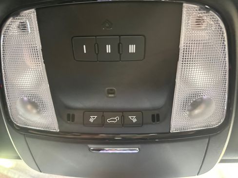 Used 2025 Dodge Durango GT w/ Blacktop Package RWD image 19