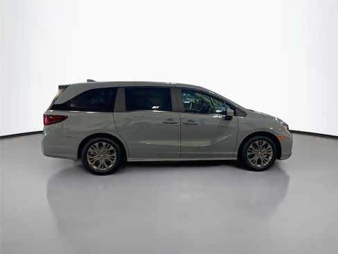 New 2026 Honda Odyssey Elite image 8