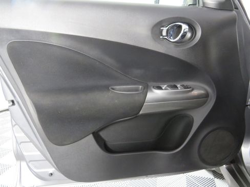 Used 2017 Nissan Juke S image 36