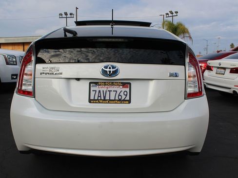 Used 2013 Toyota Prius Three image 15