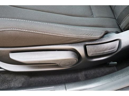 Certified 2025 Hyundai Elantra Sport FWD image 29