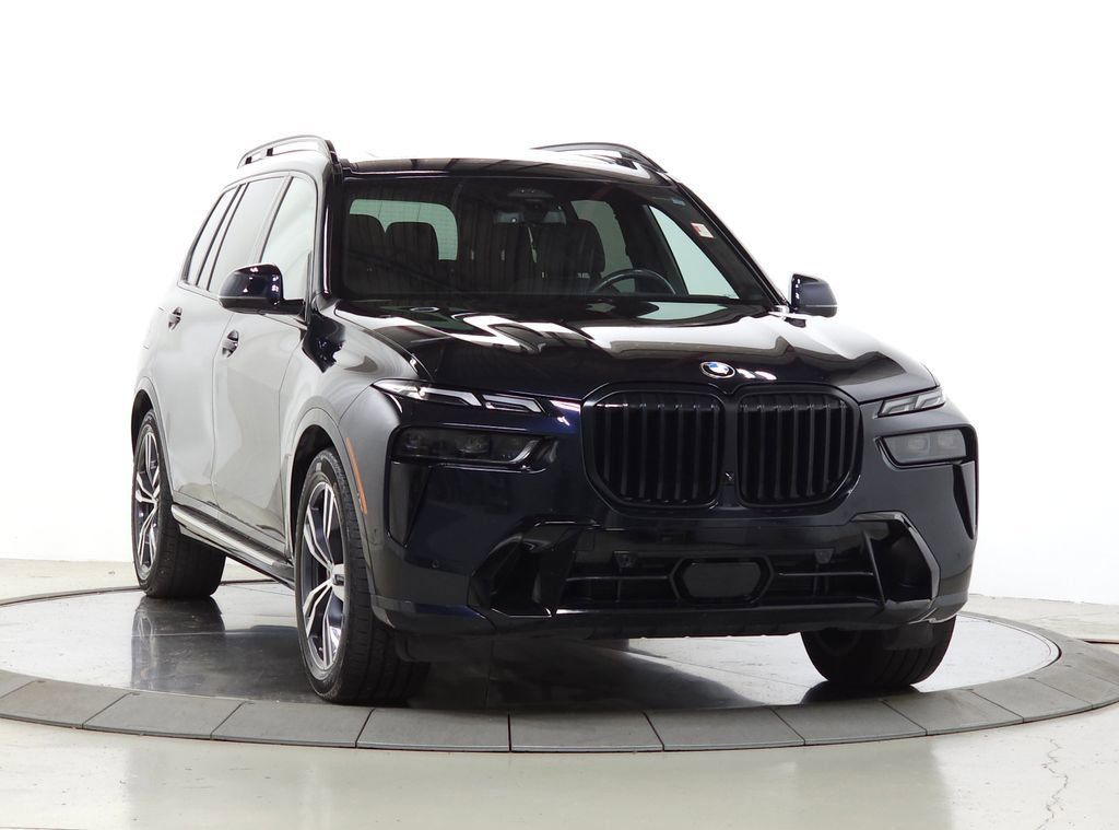 Used 2026 BMW X7 xDrive40i AWD/4WD image 1
