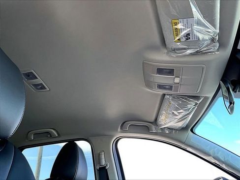 Used 2025 MAZDA CX-5 AWD 2.5 S w/ Select Package image 22