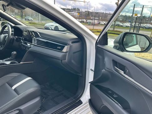 Certified 2025 Toyota Camry SE image 15