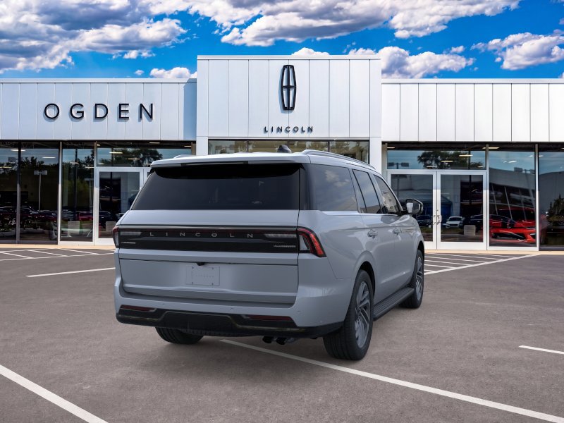 New 2026 Lincoln Navigator Premiere AWD/4WD image 8