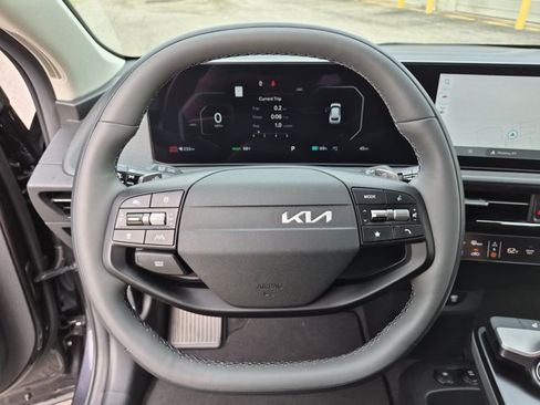 New 2025 Kia EV6 Light w/ Light LR Technology Package AWD/4WD image 15