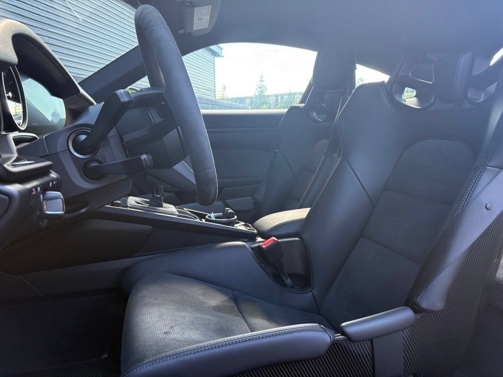 Certified 2024 Porsche 911 Carrera T RWD image 5