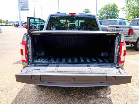 Used 2023 Ford F150 Lariat AWD/4WD image 6