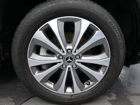 Used 2020 Mercedes-Benz GLE 350 4MATIC w/ Premium Package image 7