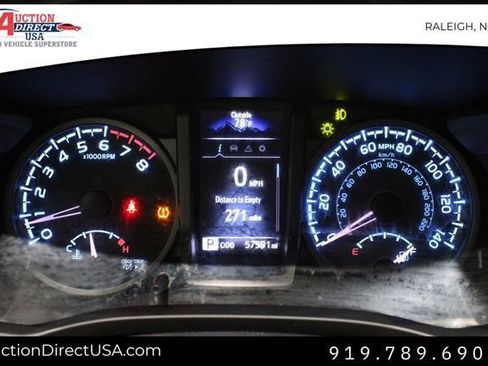 Used 2021 Toyota Tacoma TRD Off-Road image 27