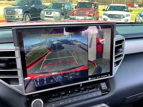 Used 2022 Toyota Tundra Limited image 12