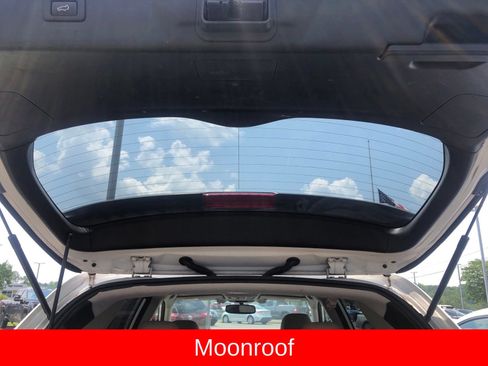 Used 2016 Subaru Outback 2.5i Limited AWD/4WD image 8