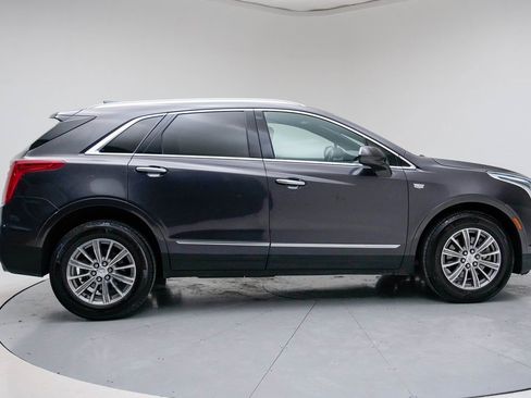 Used 2017 Cadillac XT5 Luxury w/ Driver Awareness Package image 21