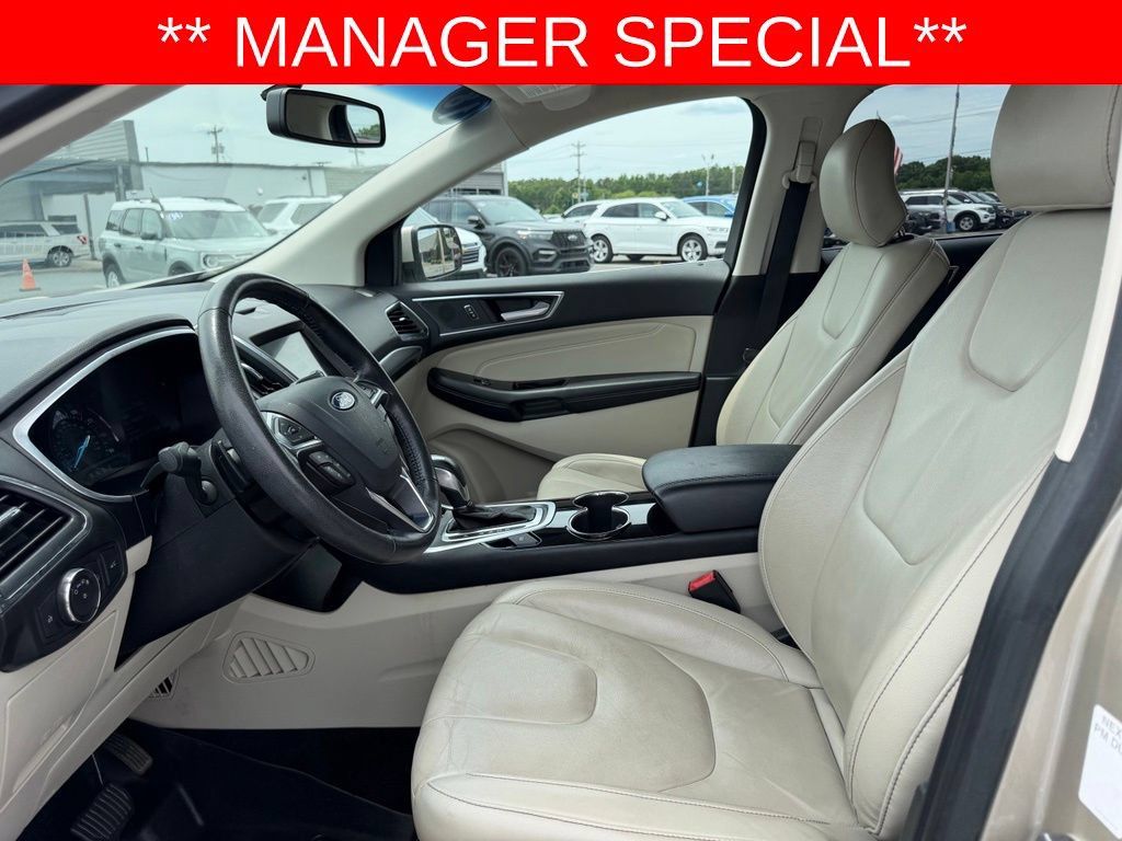 Used 2018 Ford Edge Titanium FWD image 15