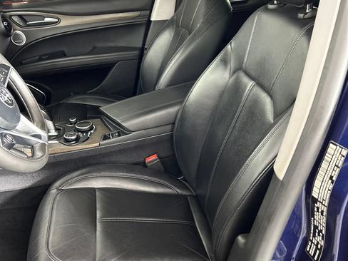 Used 2018 Alfa Romeo Stelvio Ti AWD/4WD image 12