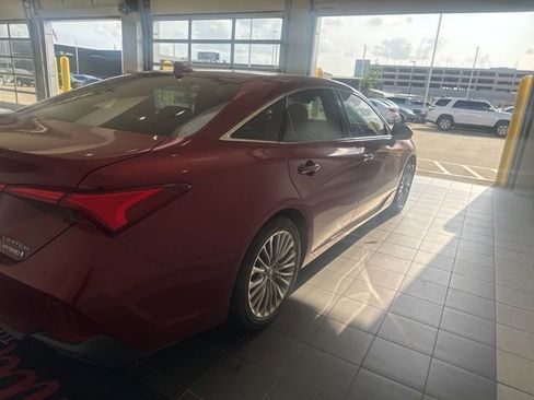 Used 2020 Toyota Avalon Limited FWD image 15