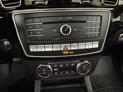 Used 2017 Mercedes-Benz GLE 43 AMG 4MATIC image 26