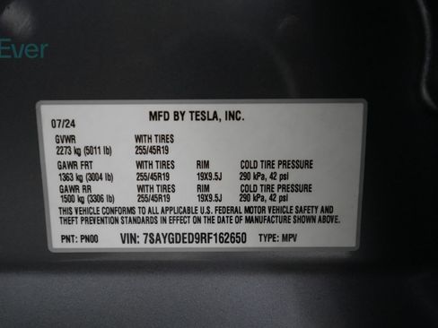 Used 2024 Tesla Model Y Long Range RWD image 29