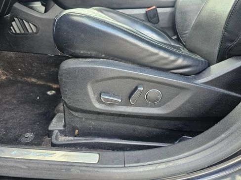 Used 2019 Ford Edge Titanium w/ Equipment Group 301A FWD image 14