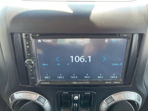 Used 2016 Jeep Wrangler Unlimited Sport AWD/4WD image 8