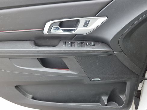 Used 2016 GMC Terrain SLE w/ Convenience Package image 28