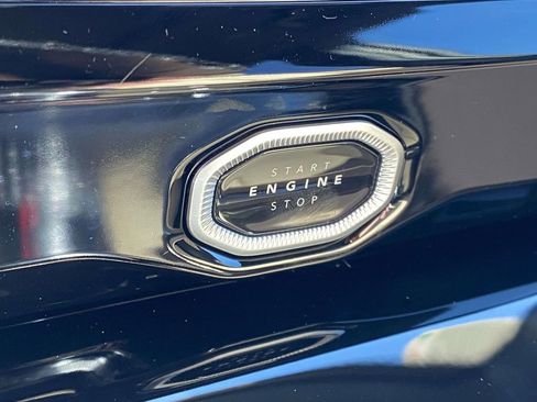 New 2026 Jeep Grand Cherokee Limited w/ Luxury Tech Group II image 26