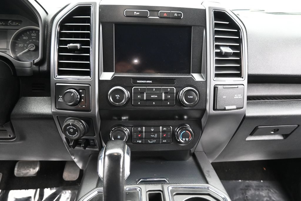 Used 2019 Ford F150 XLT w/ Equipment Group 302A Luxury AWD/4WD image 15