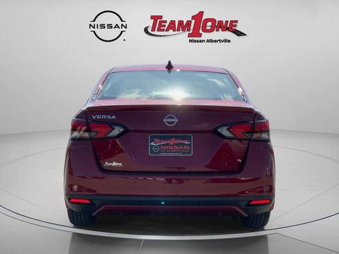 New 2025 Nissan Versa SR w/ Trunk Package image 5
