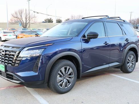 New 2026 Nissan Pathfinder SV image 3