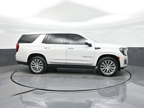 Used 2023 GMC Yukon Denali AWD/4WD image 10