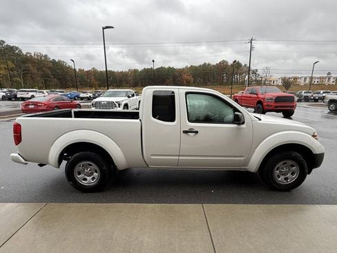 Used 2018 Nissan Frontier S image 7