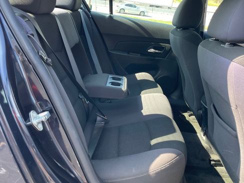 Used 2014 Chevrolet Cruze LT FWD image 19