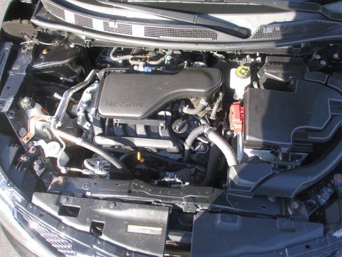 Used 2017 Nissan Rogue Sport SV AWD/4WD image 17