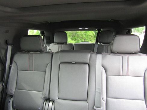 Used 2021 Chevrolet Tahoe RST AWD/4WD image 10
