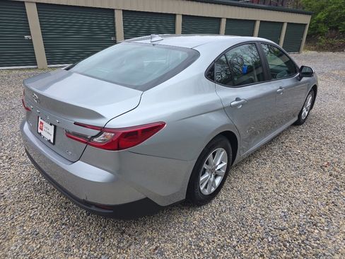 Certified 2025 Toyota Camry LE FWD image 6