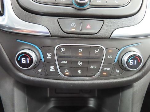 Used 2023 Chevrolet Equinox LT w/ Driver Convenience Package AWD/4WD image 28